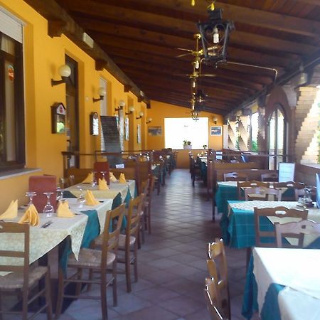 Vila Casa Vacanza Holiday Pieris Exteriér fotografie